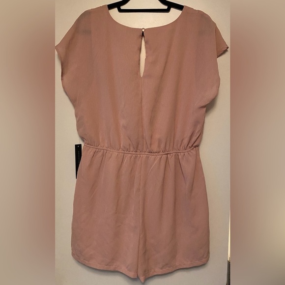 NWT AS U WISH Pink Blush Peephole Tie Romper Women’s Sz XL - Picture 2 of 6